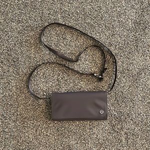 Lululemon lunar rock wallet clutch crossbody